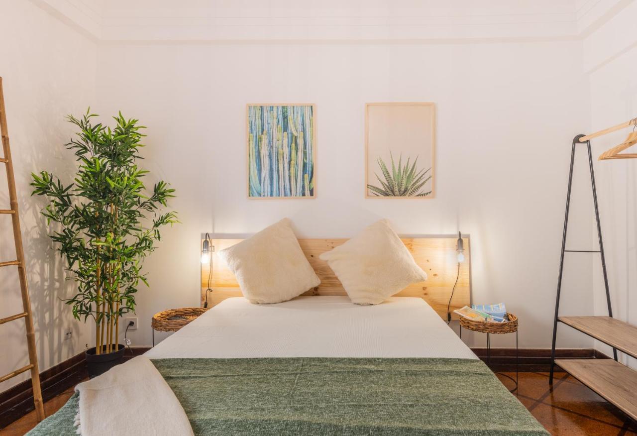 אמאדורה Santos Mattos Guesthouse & Apartments By Lisbon With Sintra מראה חיצוני תמונה